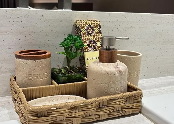 Primo Espacio At Residences Acqua Apartment Manila